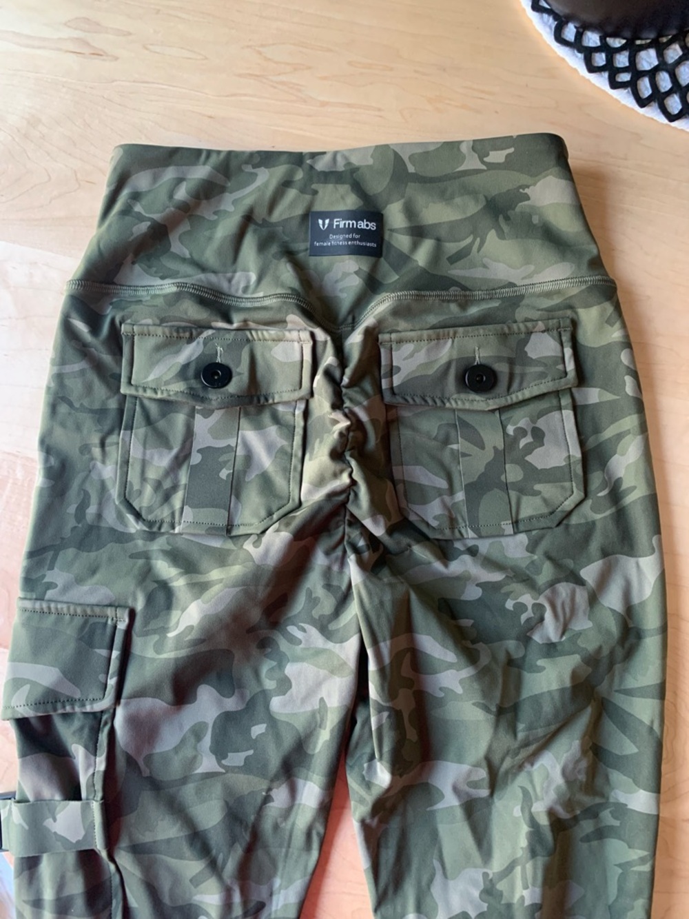 Firm Ab Cargo Leggings, ruched booty and side pocket with buckle XS - Picture 8 of 10